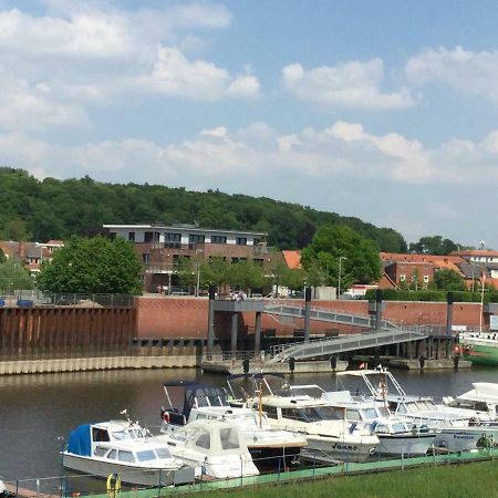 Ferienwohnungen Hafenblick ボイツェンブルク エクステリア 写真